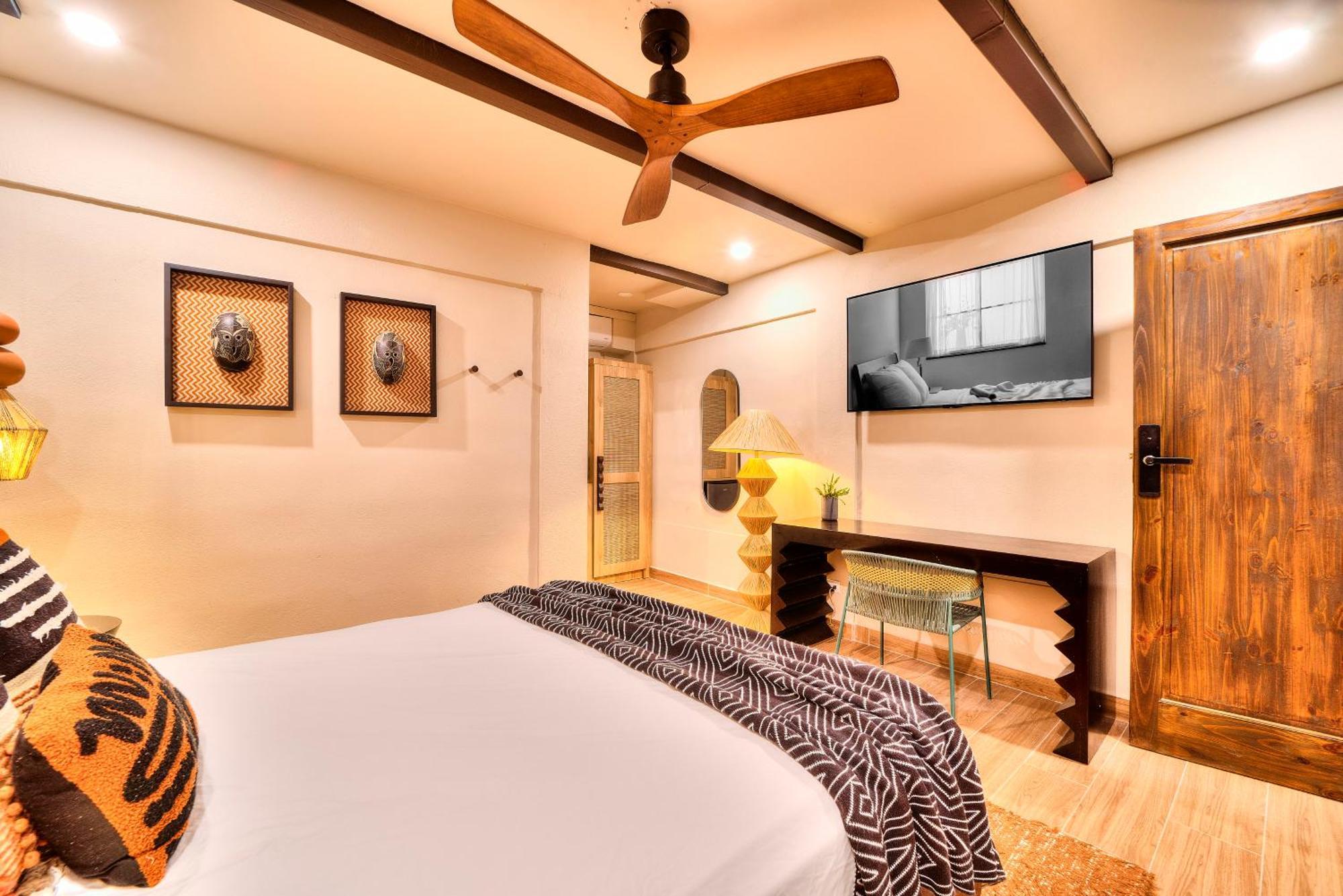 Conga Boutique Hotel Puerto Viejo de Talamanca Bagian luar foto