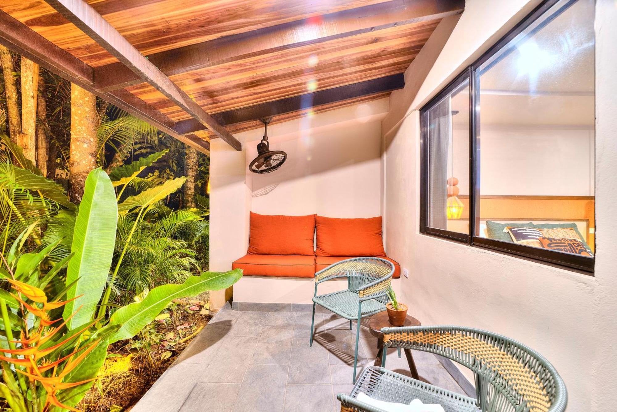 Conga Boutique Hotel Puerto Viejo de Talamanca Bagian luar foto