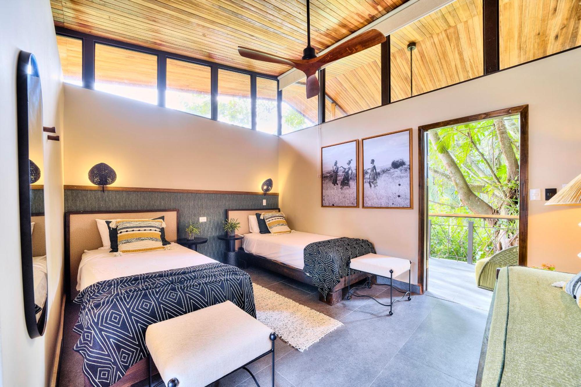 Conga Boutique Hotel Puerto Viejo de Talamanca Bagian luar foto