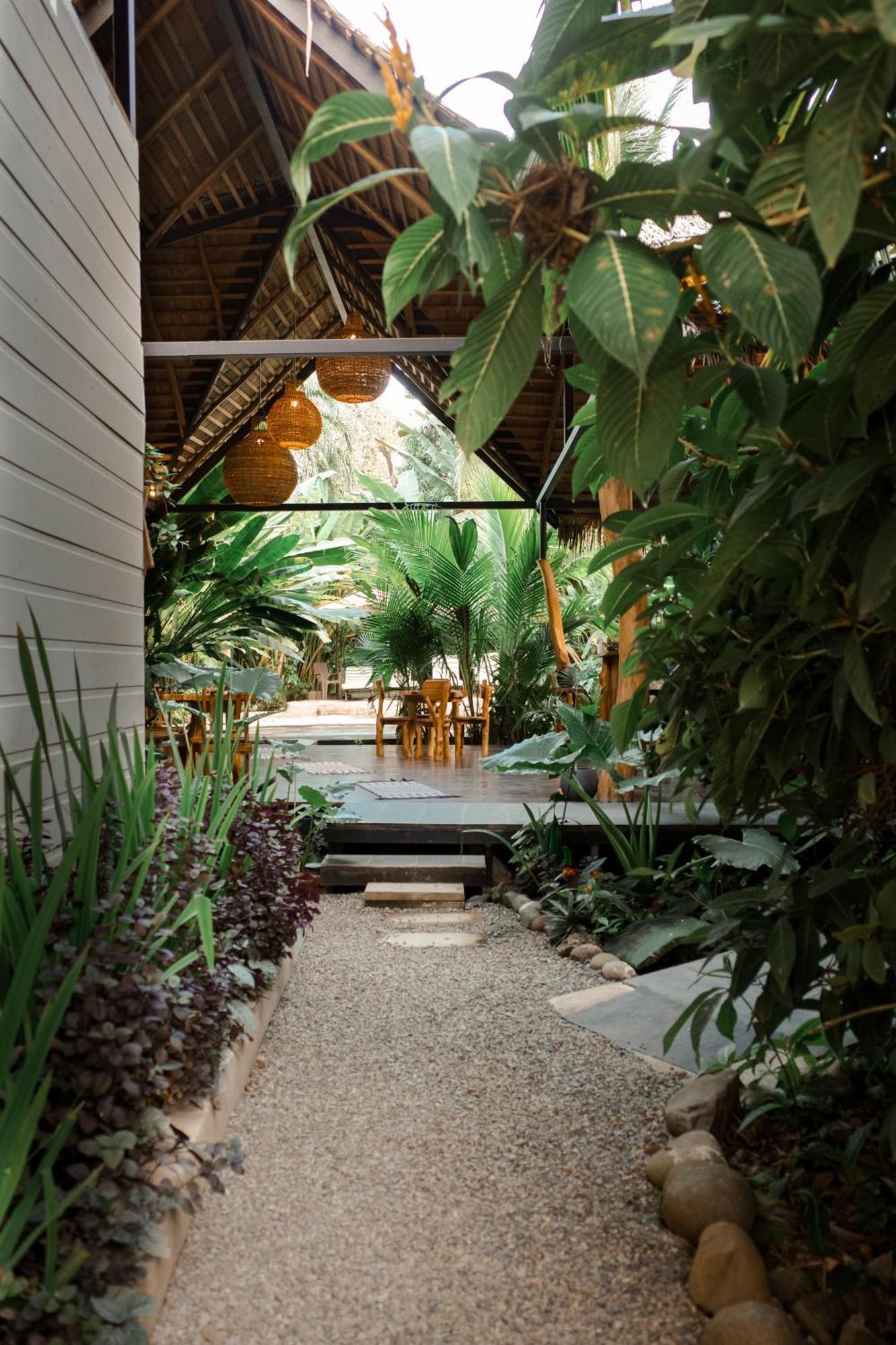 Conga Boutique Hotel Puerto Viejo de Talamanca Bagian luar foto
